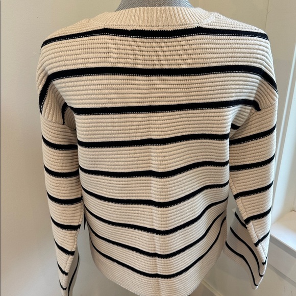 Nwt devoted sweater. - Picture 4 of 6